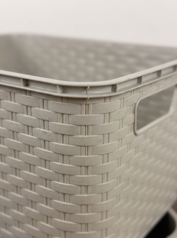 detalle canasto ratan blanco